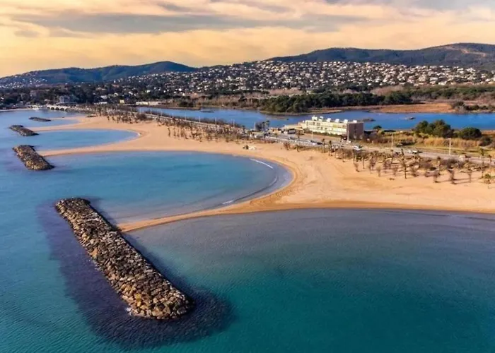 Studio Ciel D'Azur - Frejus Plage - Tout A Pied - Clim - Wifi - Parking - Etage Eleve - Vue Mer