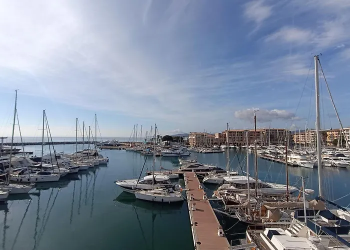 Apartment Bleu Marine-5 By Interhome